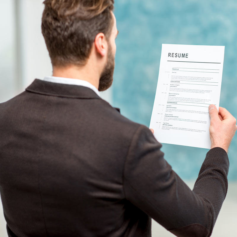 Recruiter screening new applicants